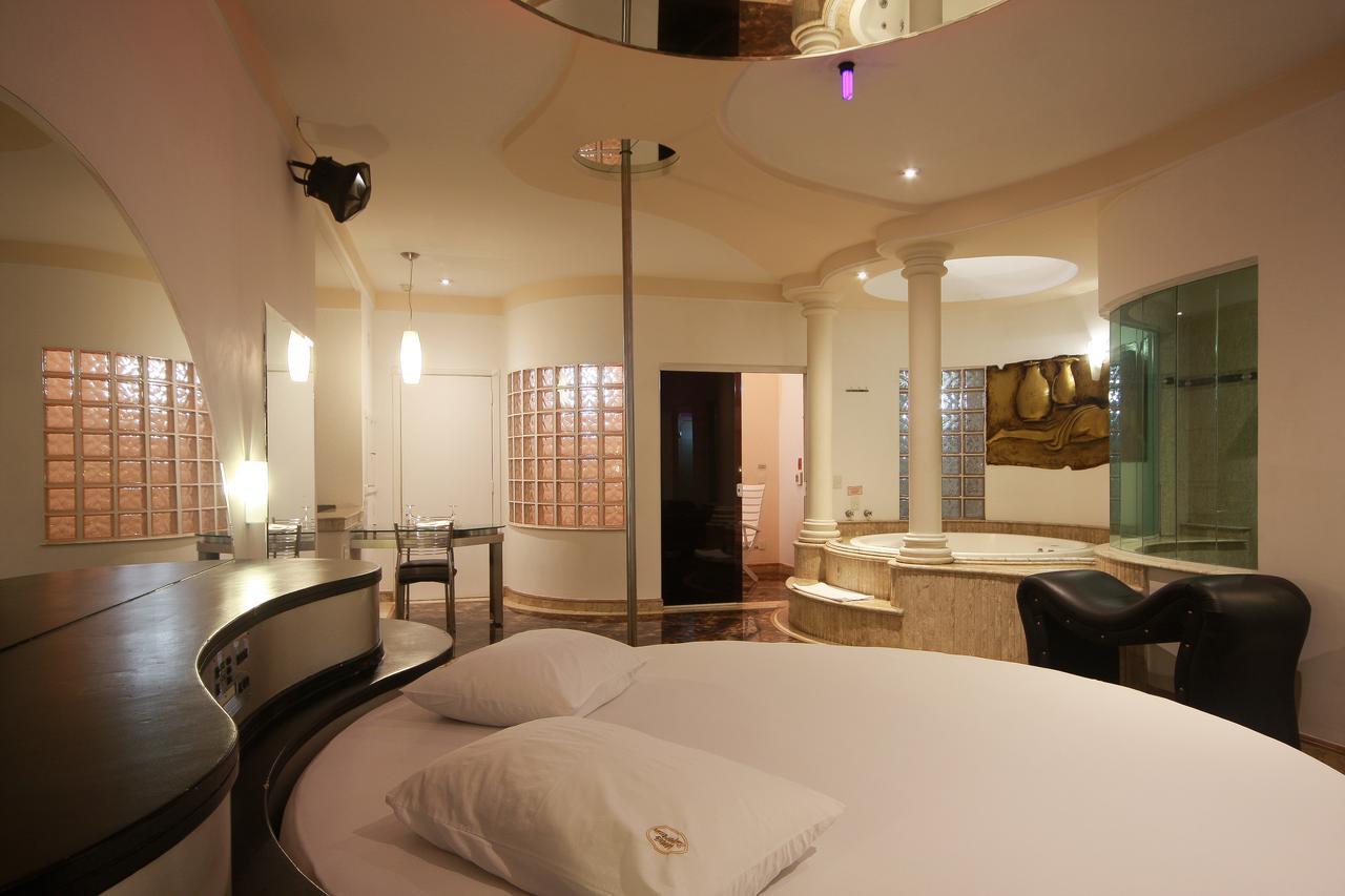 Motel Imperium (Adults Only) 奥萨斯库 外观 照片