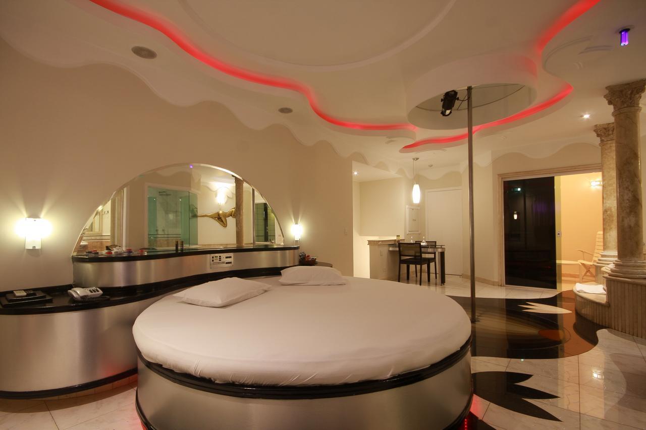 Motel Imperium (Adults Only) 奥萨斯库 外观 照片