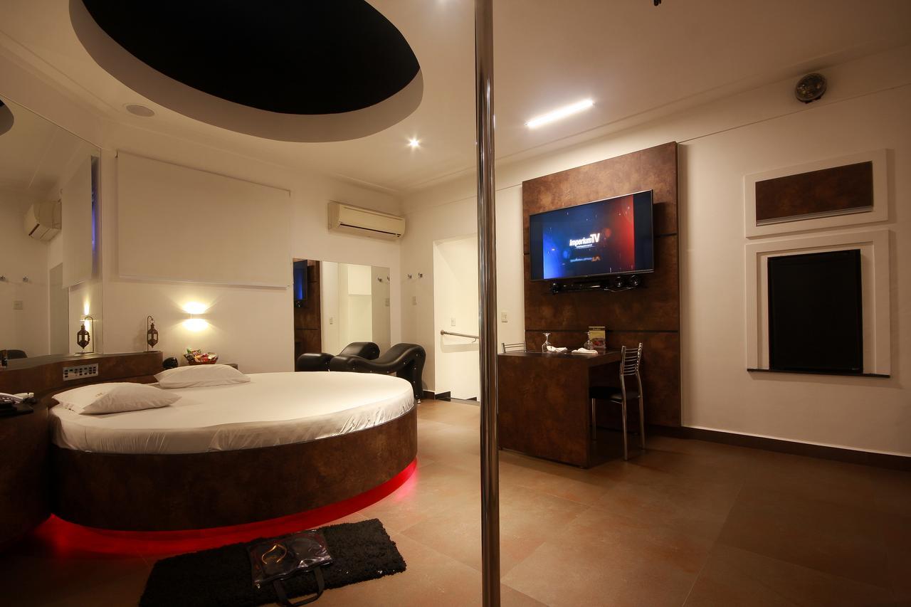 Motel Imperium (Adults Only) 奥萨斯库 外观 照片